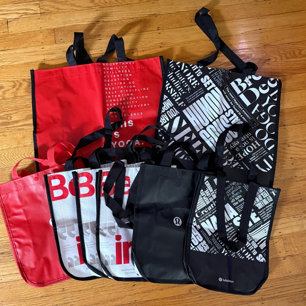 Lululemon reusable shopping bags - 2 large, 6 small